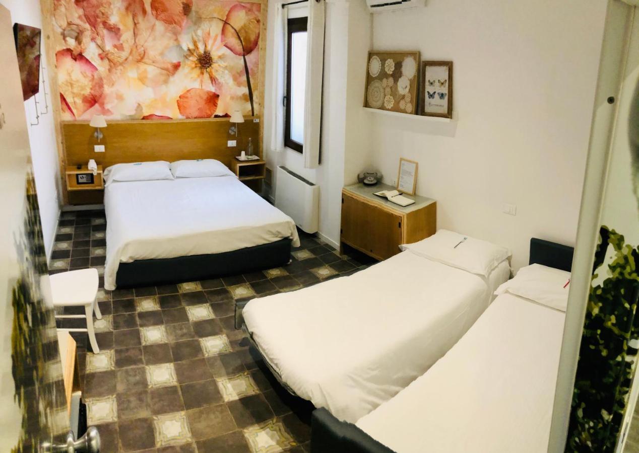 La Casa Di Ro Bed & Breakfast เปตราเลีย ซอตตานา ภายนอก รูปภาพ